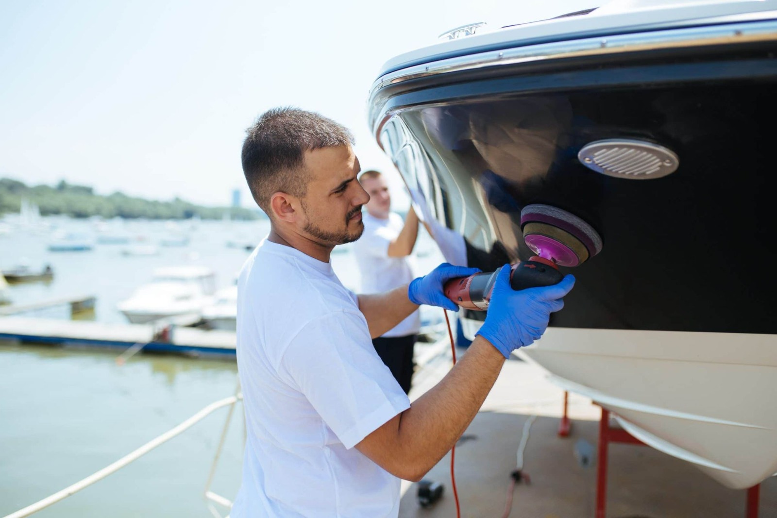 Boat Cleaning Polishing